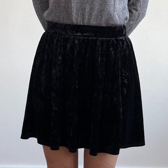 Garage - Crushed Velvet Skater Skirt - Picture 3 of 10
